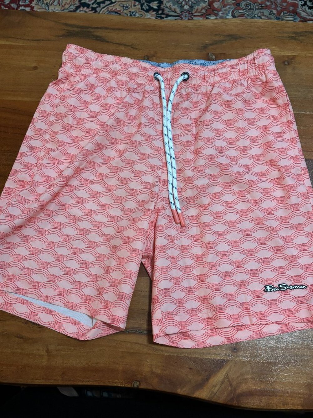 Ben Sherman Classic Fit Wave Print Lined Swim Trunks Shorts Drawstring Quick Dry